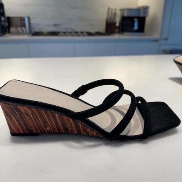 NWOT Sanctuary Black Suede Wedges 10 - Picture 3 of 4